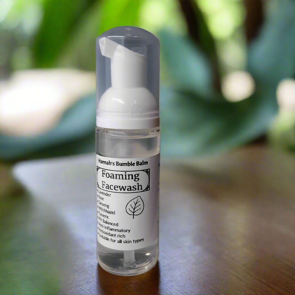 PH Balanced Foaming Facewash